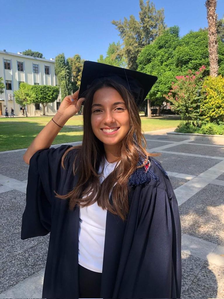 TarsusAmerikan's tweet photo. TAC'22 Zeynep Olcar, Bocconi Üniversitesi Economics and Management for Arts, Culture and Communication bölümünde eğitimine devam edecektir. 

Mezunumuzu tebrik eder, başarılar dileriz. 

#tac22 #bombalaki #tarsusamerikankoleji https://t.co/GLB2xG8Lov