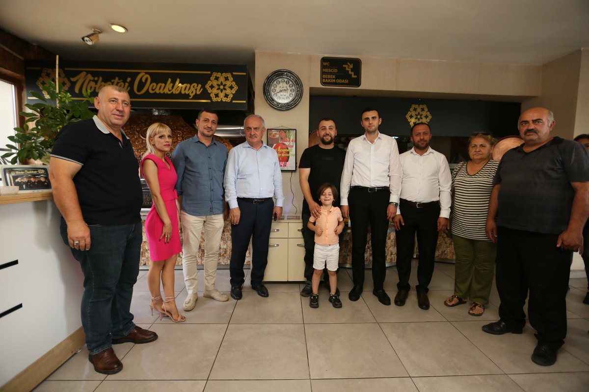 aygunzeki's tweet photo. 🔹 İbni Sina Mahallemizde hizmete giren Emel Polat'a ait 01 Nöbetçi Ocakbaşı'nın açılışını gerçekleştirdik. İşletme sahiplerine ve #Derince 'mize hayırlı, uğurlu olsun. Rabbim, bol ve bereketli kazançlar nasip etsin. https://t.co/FoSpwUkY6k