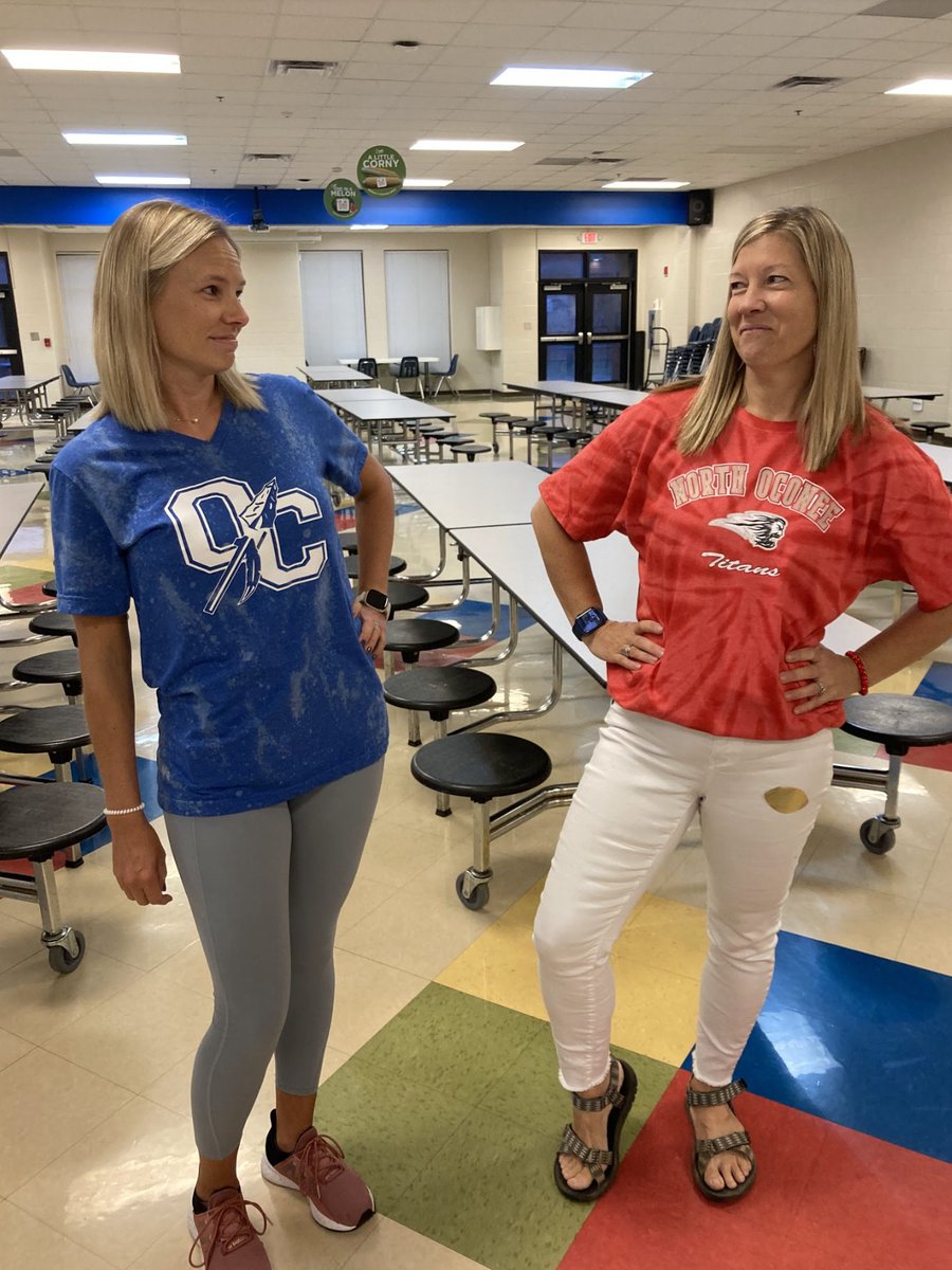 It's game day, Oconee! 🏆🏈 We are all decked out in blue or red today and can't wait until the Hog Mountain Bowl tonight at 7:30 p.m.! Let's go Warriors! 💙🤍 Let's go Titans! ❤️🖤
