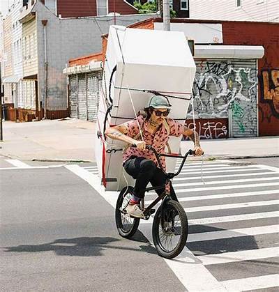 HaulingPlanet's tweet photo. Junk removal even though necessary can be a tiresome consuming endeavor. Many homeowners can use some help choosing wisely for this daunting job. Check out our checklist for the right junk removal company. #junk removal #furniture removal #yard waste https://t.co/4tWgdisnSl