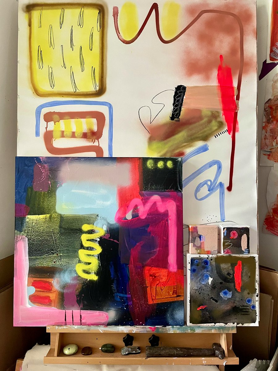 GM ☀️ Happy Fri-YAY!!! 🖤 Here are some #worksinprogress #WIPs on my easel. I’m definitely not afraid of color 🤣🤣🤣 I can’t help myself. 
#abstractart #abstractnft #NFTartists