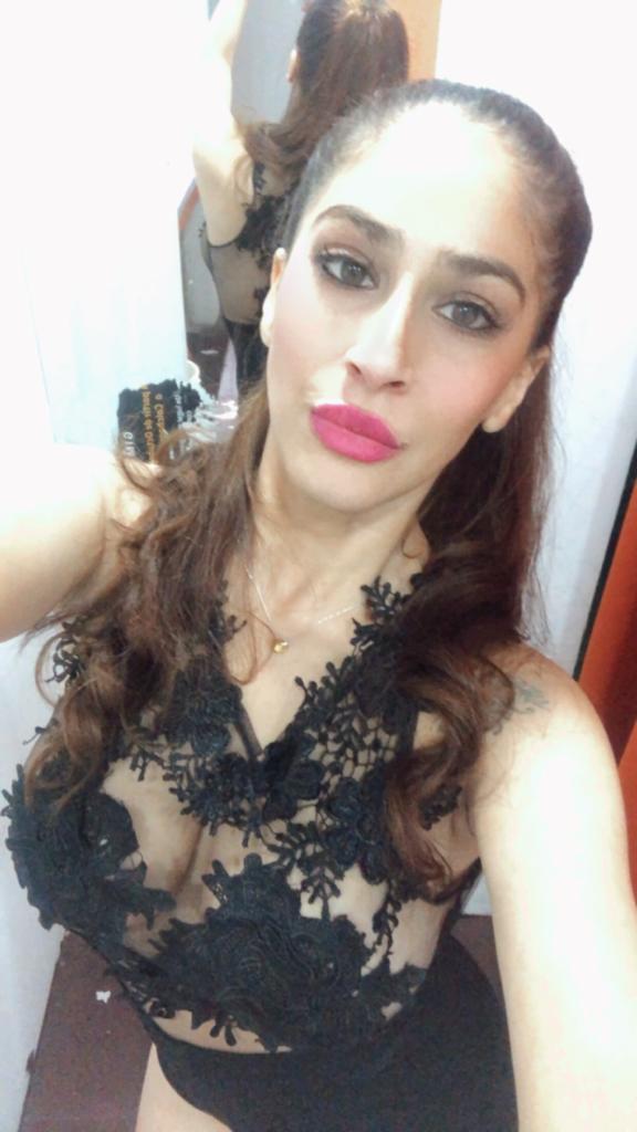IvyFleyser's tweet photo. todas mis redes aca https://t.co/ccaW3HwhZC #cafecito #divasplay #IvyFleyser https://t.co/gCFZsl0wFq
