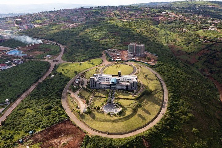 Helicopter Transfers to Volcanoes National Park