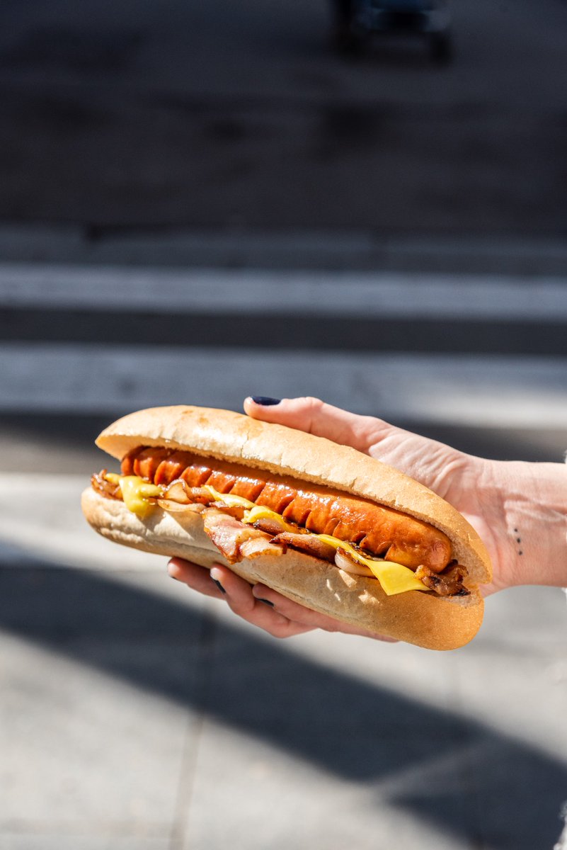 ¿Preparando el body para este weekend? ¡Marchando unos Hotdogs! 🌭🔥🚀