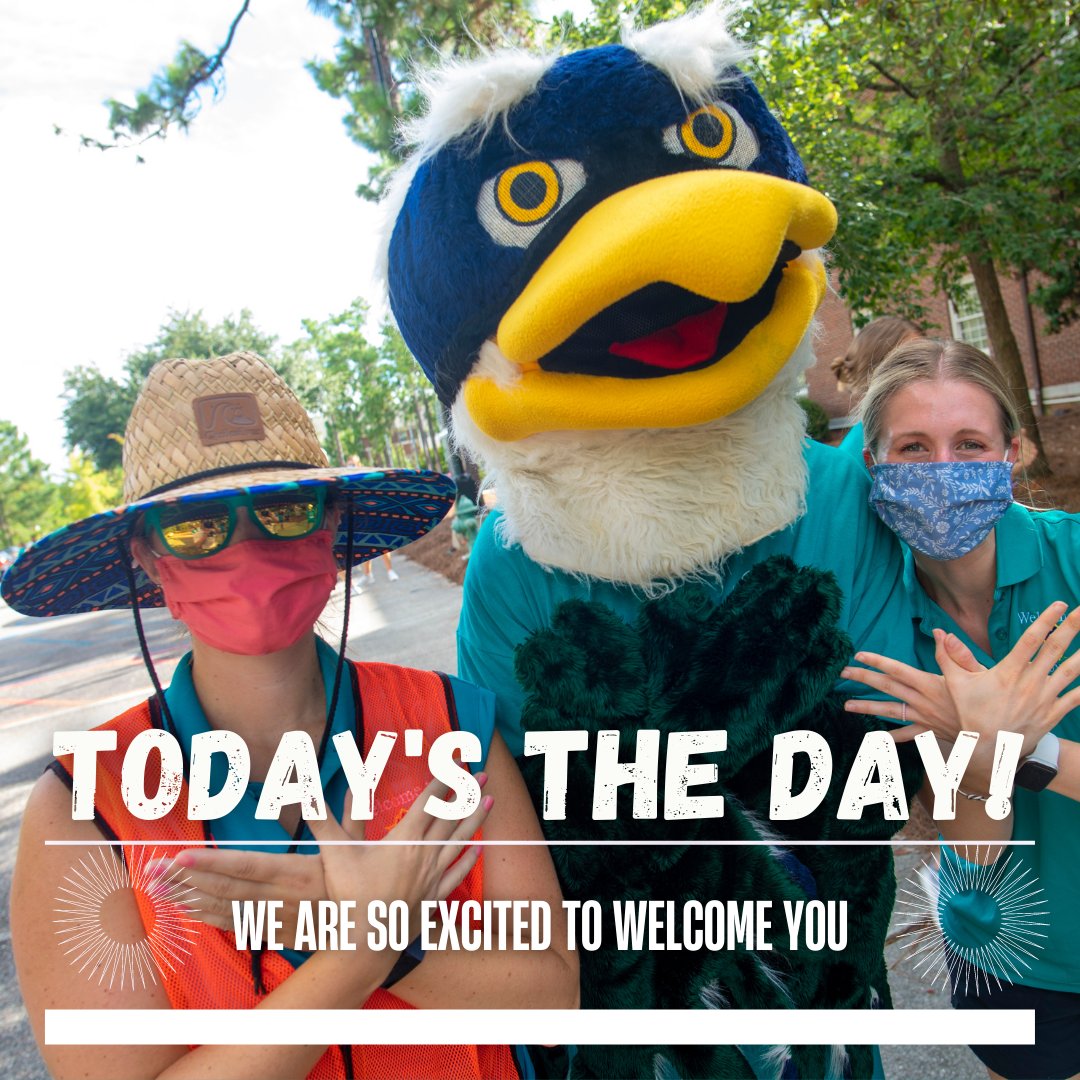 UNCWHRL's tweet photo. Happy move-in day and welcome home!
#uncwhrl #lovewhereyoulive #uncw #uncw2026 #classof2026 https://t.co/D68SJivpY2