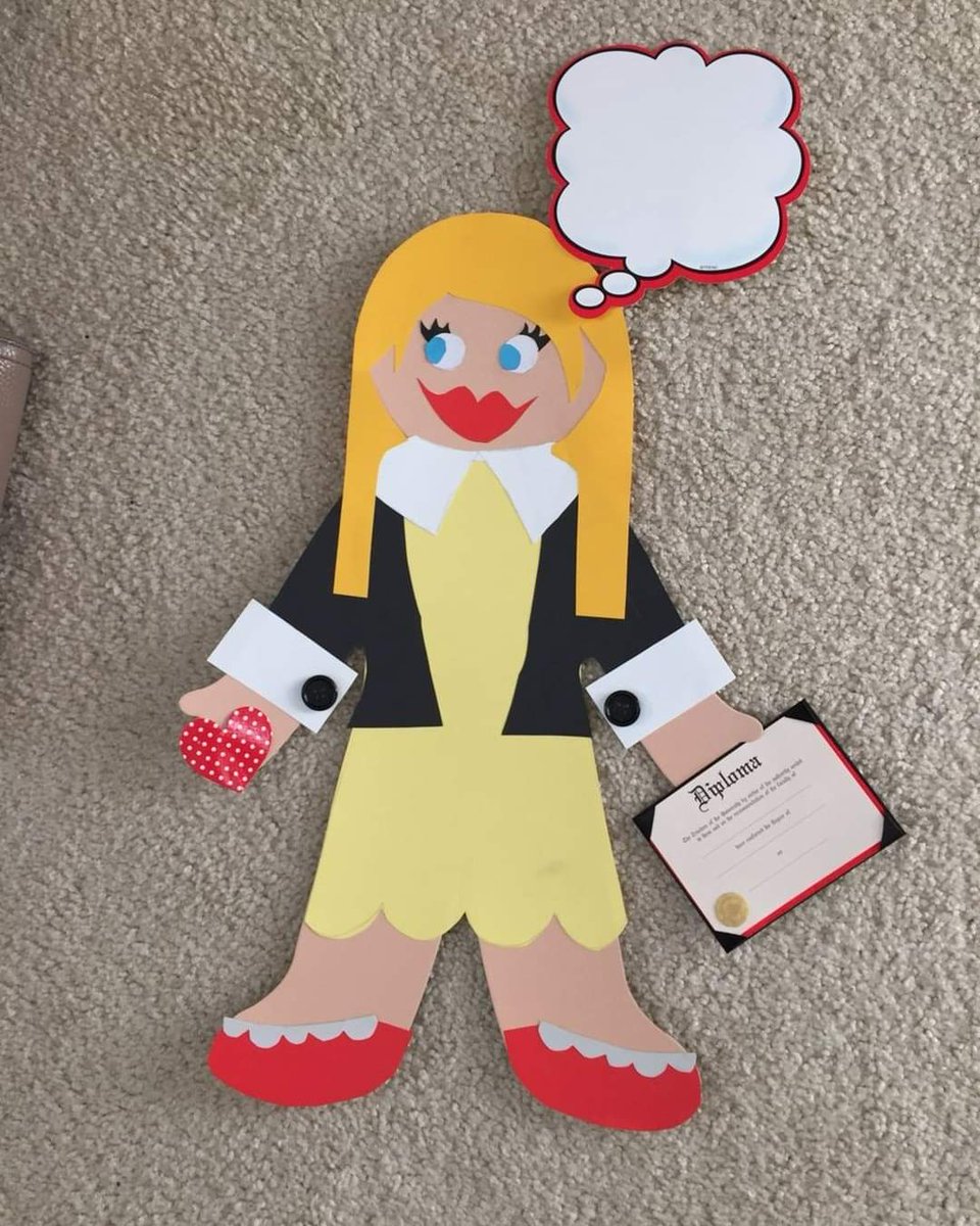 Leikskólakennari í kulnun frá leikskólastarfi skrifar:
Verið velkomin í leikskólalífið og kynnast þessu stórkostlega starfi með komandi kynslóðum og foreldrum þeirra, það krefst mikillar nándar, metnaðar, festu og hlýju. 
Við klippum ekki út Dúkkulísur til að starfa!