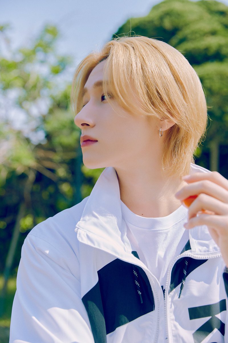 MONSTA X チャンギュン デザイン ローブ MONSTA X｜韓国11枚目の