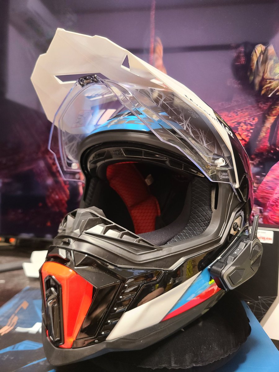 marksma71633582's tweet photo. 納ヘルされたLS2 Explorer F
口元がビギナ・ギナとかデナンゾンっぽいw
インカムスピーカー用の穴がほぼ無いので加工に時間が…
外国製にしては被り心地は全体的に緩め
今日夜勤明けたらお試ししようw
#納ヘル
#LS2 #LS2MX701 https://t.co/R5SwIBpKB7