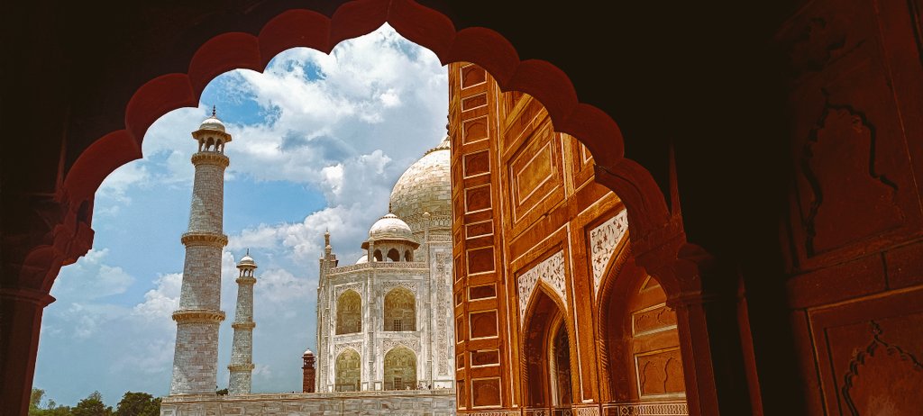 MujavirIbnu's tweet photo. #tajmahal
#diffrentangle
#natgeoindia
#art
#MonumentHistorique https://t.co/8tmHV5So4w