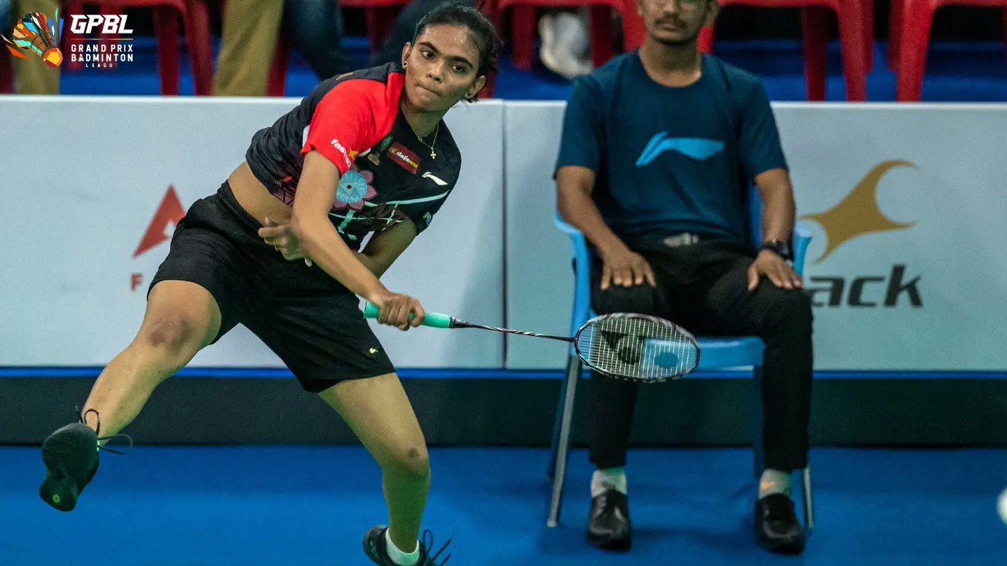 afdeling vandrerhjemmet sprogfærdighed Grand Prix Badminton League on Twitter: "Ananya of the Mandya Bulls  continues her rich form and grabs a hard fought singles win over Gloria of  the KGF Wolves. #hodimaga #gpbl #sportsphotography #sports #