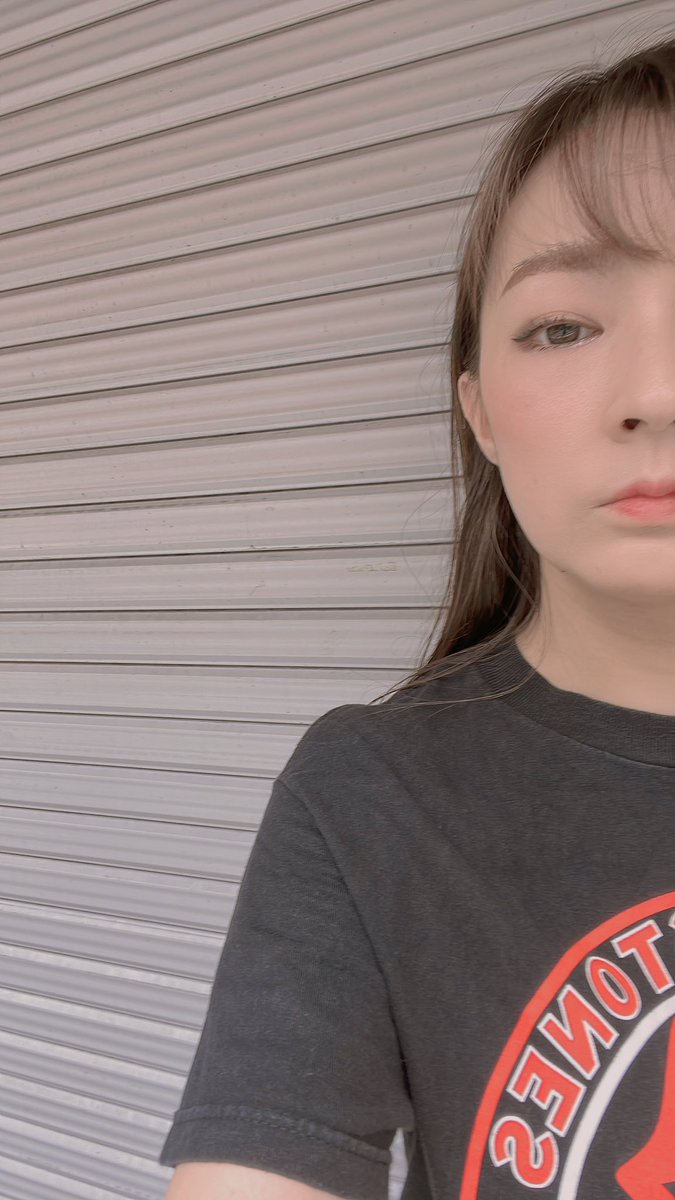 ayukupukupu's tweet photo. まだまだ暑い8月、皆さんいかがお過ごしですか？

閉まってたりもしたけれど、私はげんきです。

#定休日女 #閉店女 #八百屋 #自転車屋 #シウマイ屋 #パン屋 #その他盛りだくさん #才能開花 #closedagain #絶好調 #むしろ加速中 #もはや定休日は普通 #giftorcurse https://t.co/mLhH4imUCX