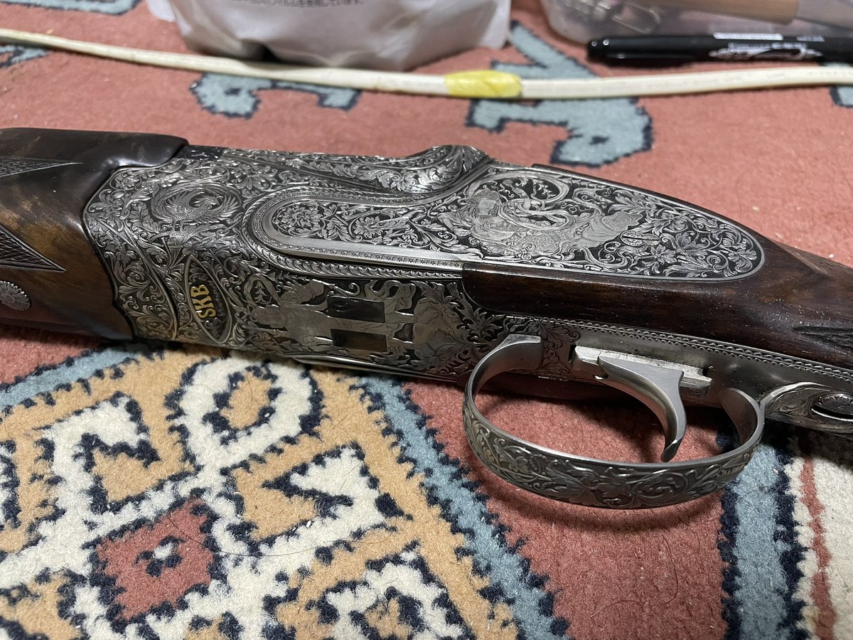 hirotaa0731's tweet image. @siragiku_zero2 さんのSKBM8000に一目惚れし昨日、本当に欲しかった銃がやっと手に入りました!
全国の銃砲店(109店舗)に電話しても見つからず複数のハンターさんの情報の元SKBM8000の交換チョーク式のスポーティング銃が手に入りました!
全国のハンターさん!本当にありがとうございました!!