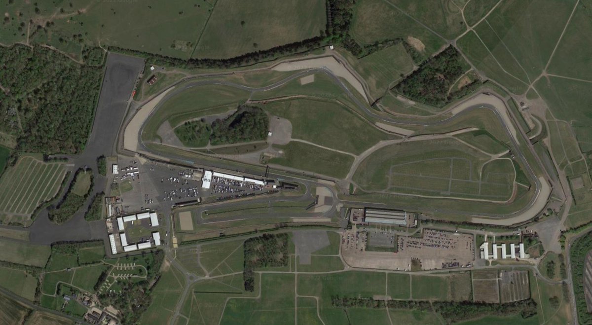 TheMotoringArchive tweet media