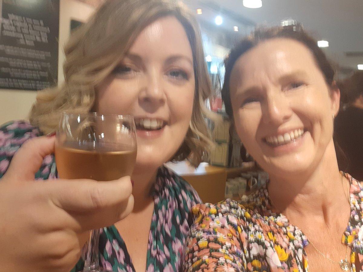 AndreaMaraBooks's tweet photo. Packed house in Hodges Figgis last night for the launch of clever, creepy, fun and funny Run Time by @cathryanhoward and she's doing it all again tonight in Cork!
(Meanwhile, I'm asleep on my desk. But there was rosรฉ, and Polaroids, and it was absolutely worth it)
#RunTimeBook https://t.co/6tTfh5PGM0