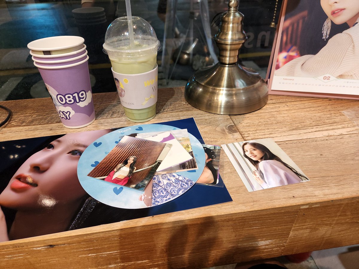 Vienna_angel2's tweet photo. #가장_뜨겁고_아름다운_스물여덟의_보나

보나님의 생일을 축하합니다.

날도 덥고 비오는 하루지만 뽀탄절날 즐거운 저녁이 되었으면 좋겠습니다. https://t.co/DEHUh9Tqjt