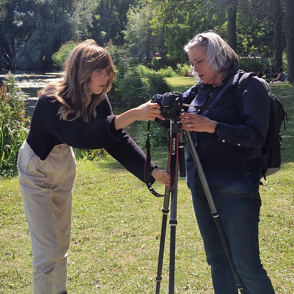 SoMeMonteur's tweet photo. Het is vandaag #WorldPhotographyDay , een dag om fotografie en fotografen in het zonnetje te zetten en/of je mooiste foto te posten 📷 Wij zijn dol op fotograferen, zowel zakelijk als privé en je vindt ons dus vaak met een camera voor de neus! 📸 https://t.co/2KBJvLAsaY