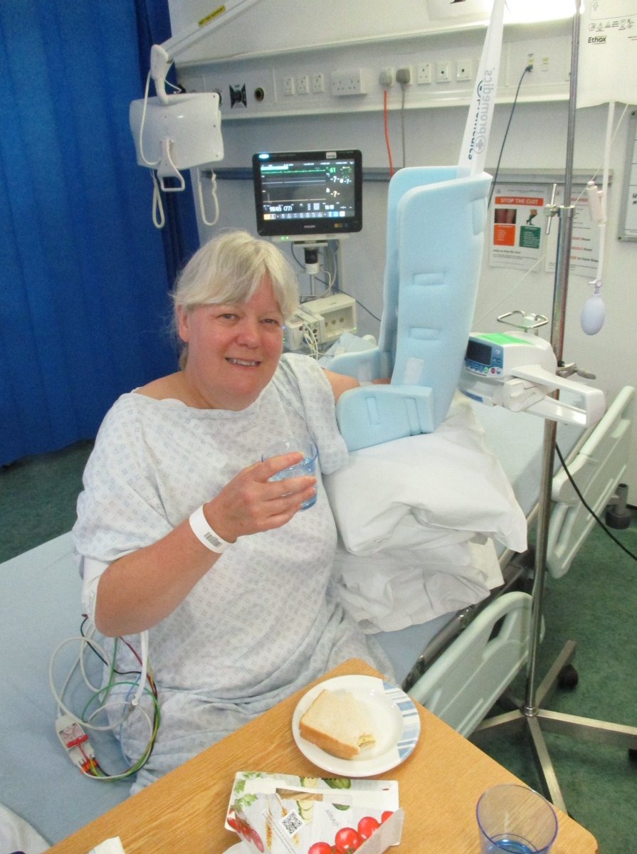 HereForCroydon's tweet photo. Our fundraisers inspire us every day!  Ali had a heart attack in 2018 and spent 4⃣ weeks in🏥 

Ali was supported by the💜Cardiac Rehab team @croydonhealth❤️and aims to raise 💷1⃣0⃣0⃣0⃣ to help support patients and staff

Ali, you are a🌟🤩- ⬇️
https://t.co/ljRB9AB5do https://t.co/vHwTMUmUn0
