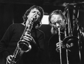 OrskiAndrzej's tweet photo. Michel Portal, Albert Mangelsdorff, 1976
(Michael Portal Unit)
by Markus DiFrancesco
#jazzphoto https://t.co/rtiCpJnZXN