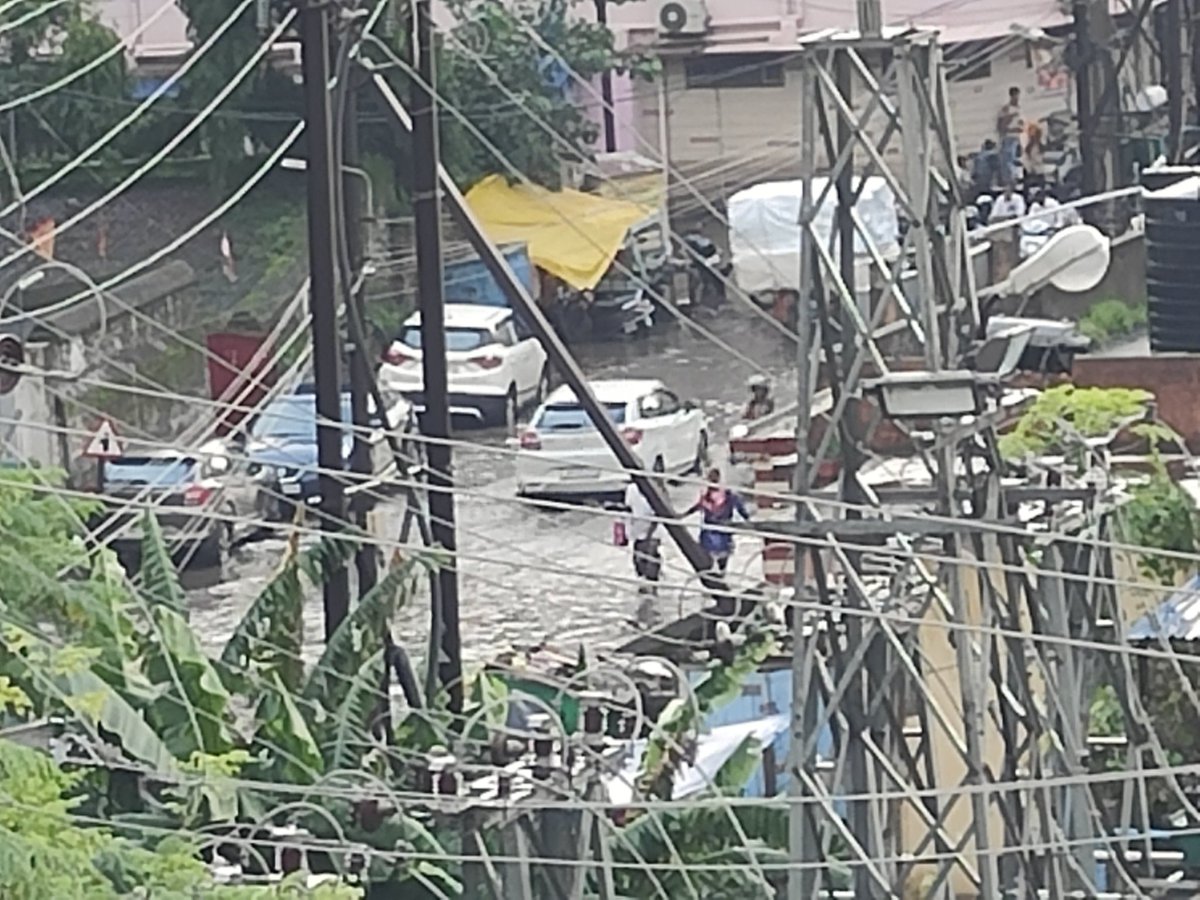 Khushboo Kataruka (@k_kataruka) on Twitter photo <a href="/rmccommissioner/">Ranchi Municipal Corporation</a> just couple of hours of rainfall and there's no space for water to flow down the drain? What kind of drainage system are we having around bada talab that water is getting stagnated on roads? <a href="/JharkhandCMO/">Office of Chief Minister, Jharkhand</a> <a href="/DC_Ranchi/">DC Ranchi</a> <a href="/Jhcivilsociety/">JCS</a> <a href="/rmccommissioner/">Ranchi Municipal Corporation</a> just couple of hours of rainfall and there's no space for water to flow down the drain? What kind of drainage system are we having around bada talab that water is getting stagnated on roads? <a href="/JharkhandCMO/">Office of Chief Minister, Jharkhand</a> <a href="/DC_Ranchi/">DC Ranchi</a> <a href="/Jhcivilsociety/">JCS</a>