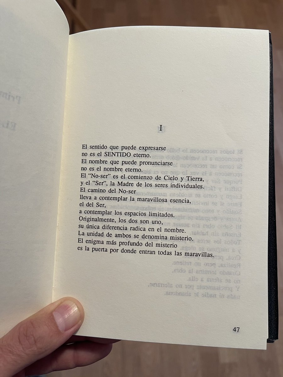 “El libro del Camino y el Poder”, uno de los principales fundamento del taoísmo filosófico, escrito alrededor del siglo VI a. C. por el sabio Lao Tse ☯️