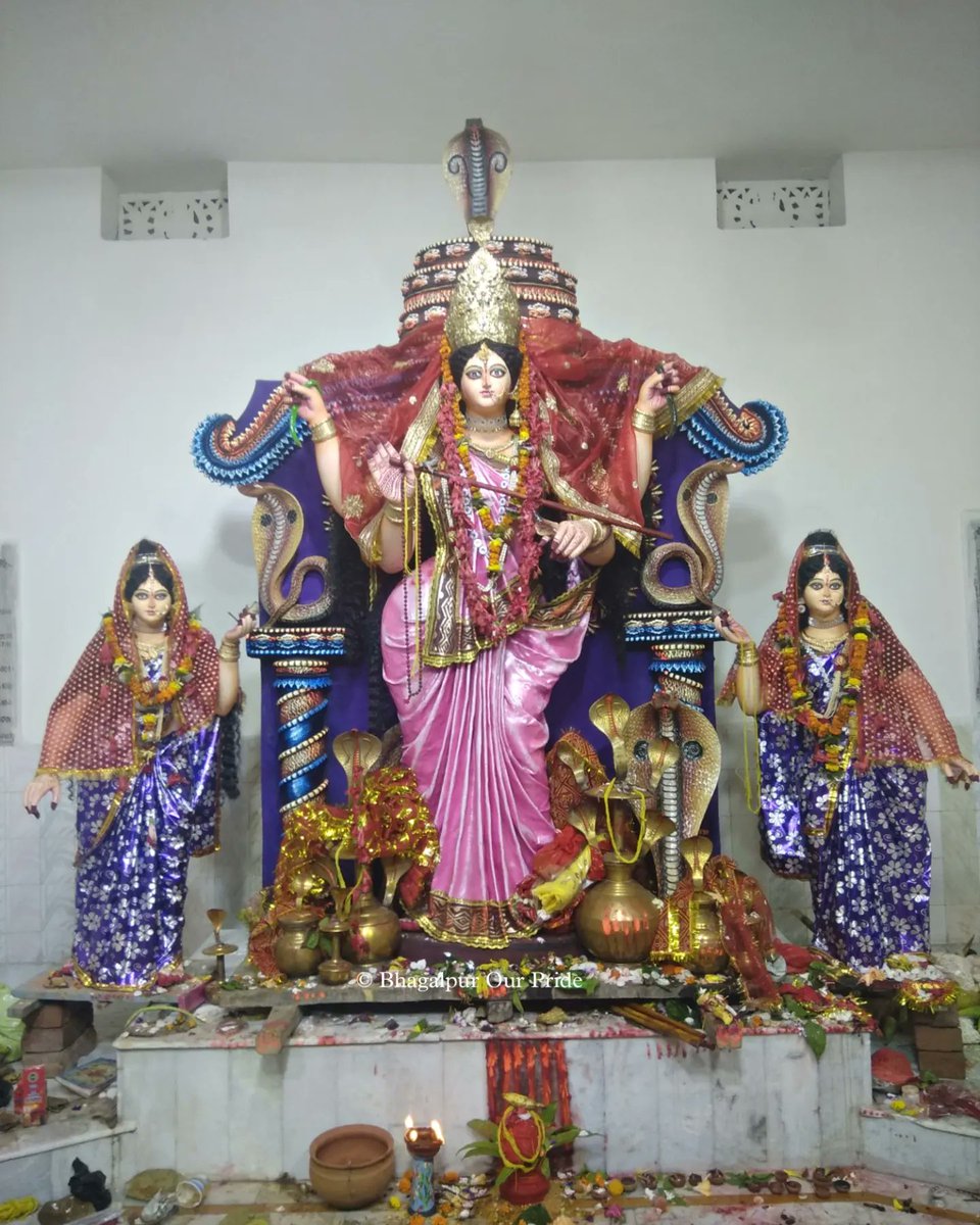 bgpourpride's tweet photo. Some pictures of Mansa Bishari Puja from different Puja Pandals in Bhagalpur 😍😍
#BishariPujaBhagalpur #Behula https://t.co/DDK1OIde2x