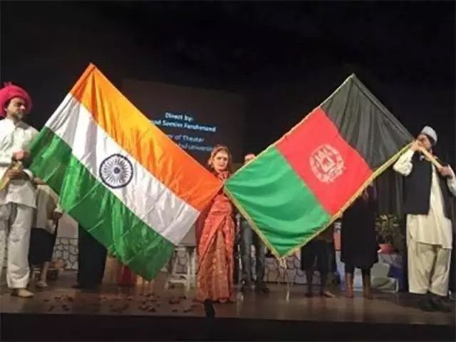 ټولو افغانو وروڼو ته د خپلواکۍ ورځ مبارک 
شه
हमारे #अफगान भाइयों को 101 वे #स्वतंत्रता_दिवस की #शुभकामनाएं
Happy #IndependenceDay2020 to all #Afghan friends, long live #Afghanistan and #India #friendship 🇮🇳♥️🇦🇫 @MasoodAAzizi @samadafghan @MohammadNabi007 @ZakiaWardak @Mujeeb_R88