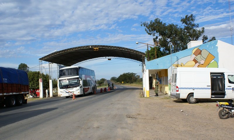 MANSILLA: DOS CAMIONETAS INGRESARON A LA PROVINCIA EVADIENDO CONTROLES POLICIALES Y DE GENDARMERÍA, UNA DE ELLAS FUE HALLADA ABANDONADA CERCA DE LAISHÍ
radioformosa.com.ar/mansilla-dos-c…