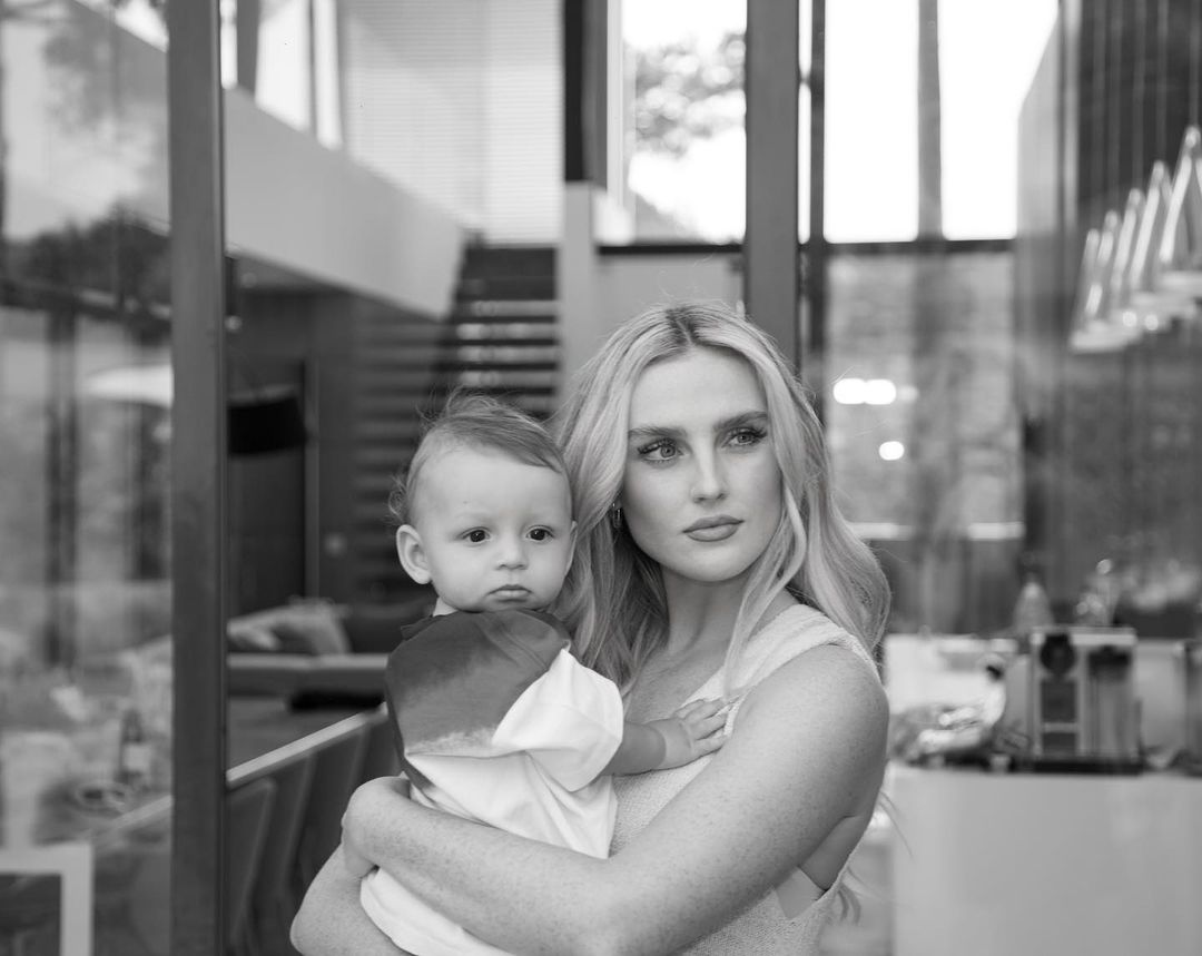 RomanticWaltzzz's tweet photo. Happy #PerrieDay to our bubbly ray of sunshine, powerhouse vocalist, extraordinary mother, and gorgeous woman. Miss Perrie Edwards!! ✨🎉 https://t.co/TV1aDNTPKi