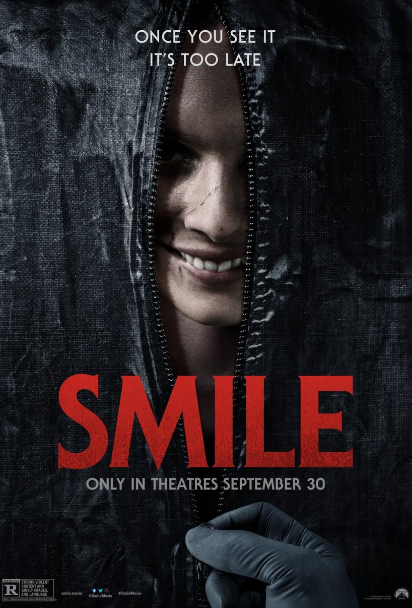 ホラー映画取締役 笑顔を見たら死ぬ Smile 本ポスタービジュアルが解禁 精神科医ローズは患者が笑顔で自死するのを目撃し その日から人々の笑顔に不気味さを感じ始める 周囲で不穏な出来事起きる中 ローズは自らの忌まわしき過去と対峙する 主演は