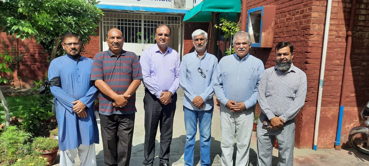 VTI_Multan_PVTC's tweet photo. #Visit of #Virtual_University Officials for #Future #Collaboration in #ICT on special #efforts of #Sheikh_Saqib_Rahim Executive Member #DBOM #Reginal_Manager_South @PvtcRm were also present. #Principal VTI Multan @TanvirAhmadRan1 briefed about VTI Multan.@PVTC_Official https://t.co/bnGWn50V0C