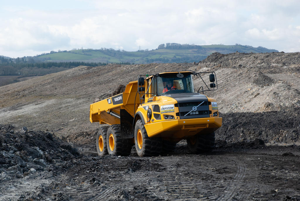 NEWS ALERT 🚨

Chepstow Plant International invests in 1,000th Volvo machine from SMT GB
READ THE FULL STORY HERE:
hub-4.com/news/chepstow-…

#VolvoMachines #wheeledloader #quarrynews @SMT_GB @VolvoCE_EMEA