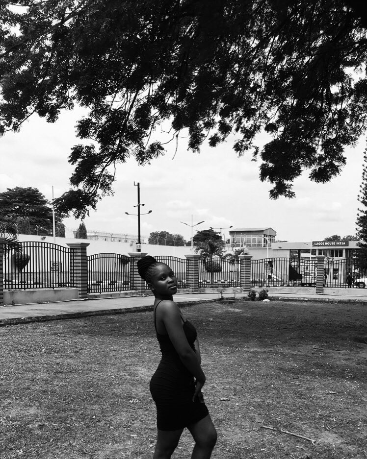 ifedod0's tweet photo. Black don’t crack❕

#BLACKPINK #Beautiful https://t.co/lNsiTftHhI