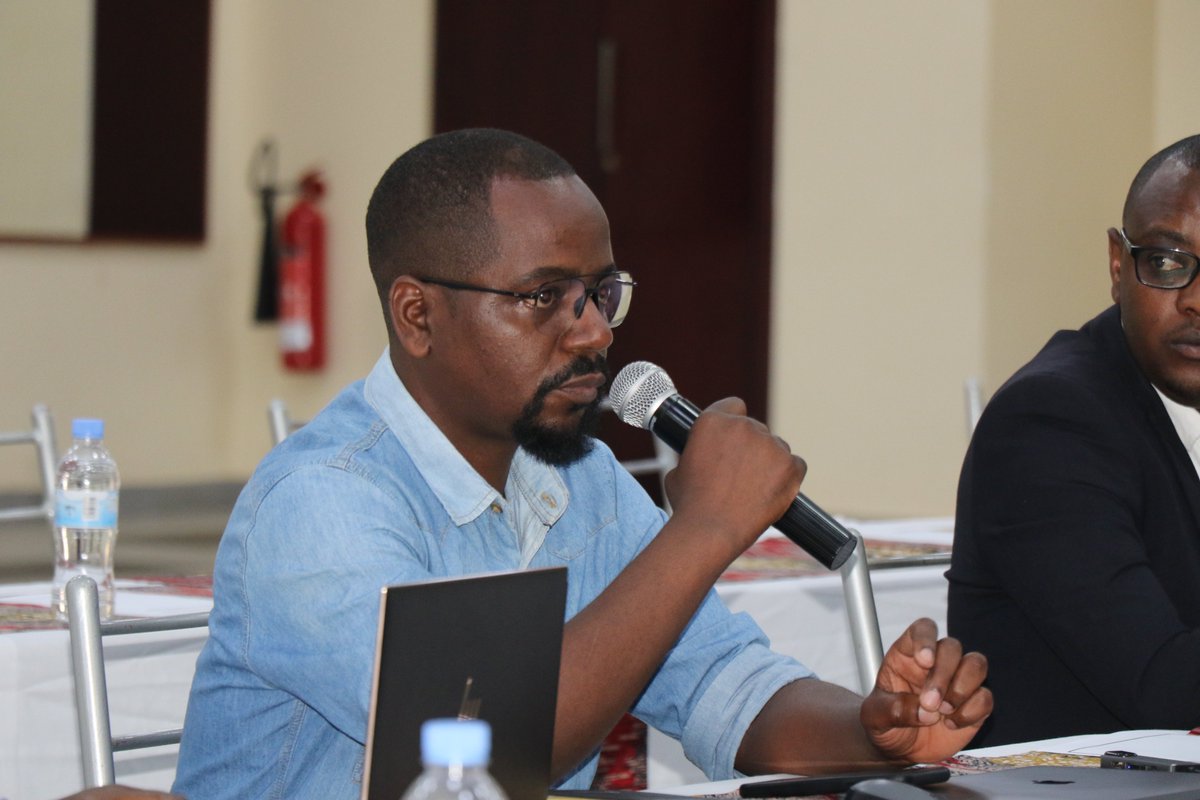 Nyamasheke's tweet photo. Umuyobozi w’ Akarere @MukamasaboA : Akarere ka Nyamasheke kari gutera imbere mu buryo bugaragara mu nkingi zose z’ ubuzima, ibi byose turabikesha Leta y’ u Rwanda ariko n' uruhare rwanyu nk’ abafatanyabikorwa ni umusanzu ntagereranywa. https://t.co/QnpGO5x1Jf