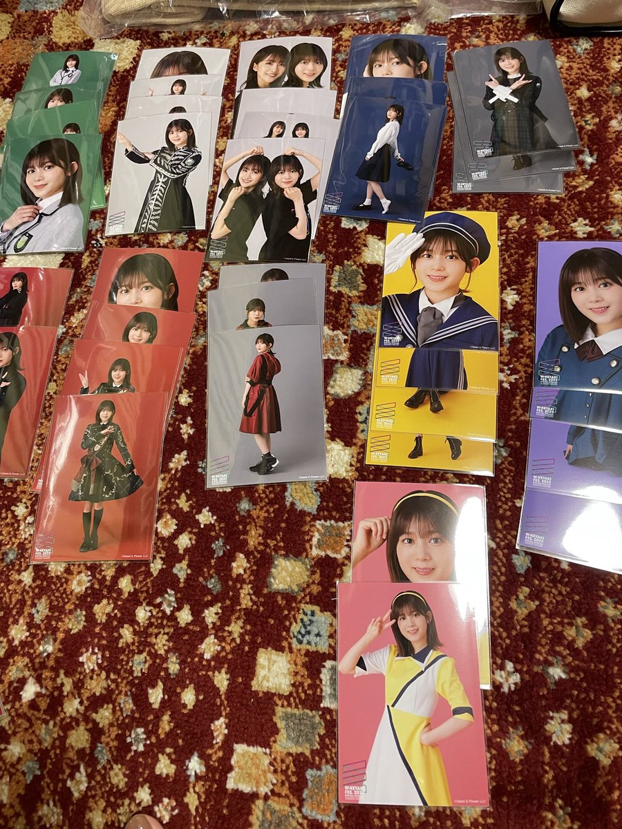 snkribk's tweet photo. 20パックでコンプとセミコンこんな感じガラ割れ、バスルームトラベルだけセミコンすらできなかった🥲
ない部分トレしてください🥲🥲🥲
櫻坂46 尾関梨香  トレ https://t.co/uvxyIh4iw4