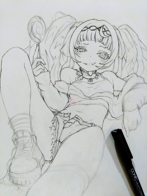 今日も今日とて🌙ちゃん描いとるでな
シャンデリアくそよかった オリ曲どっちも中毒性高過ぎだろ 