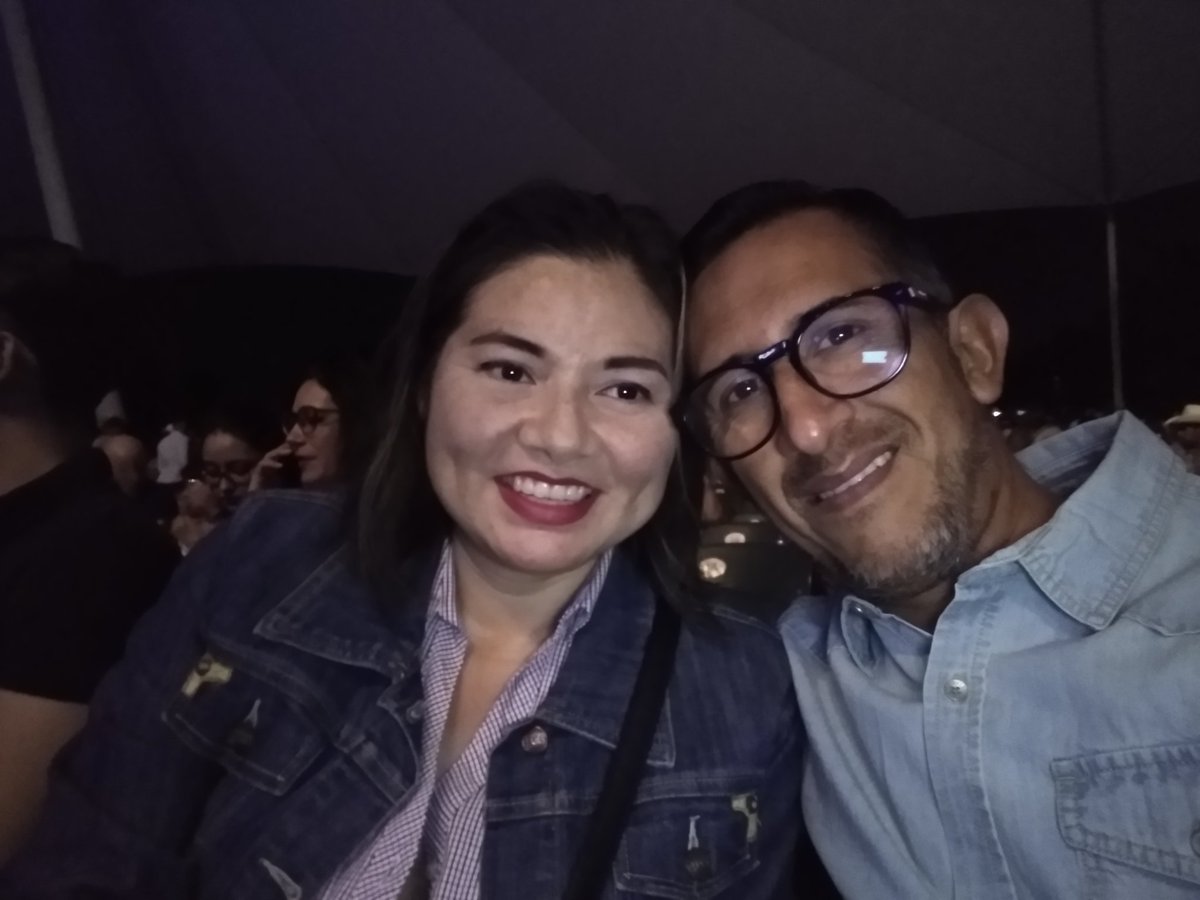 atorayado's tweet photo. @IntocableRJM Gracias, excelente noche, que mejor festejo de 16 aniversario de Bodas https://t.co/IDewEPpUkq
