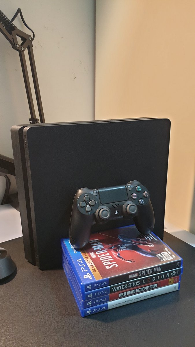 fzrdn's tweet photo. Dijual! PS4 Slim 1TB komplit + 1 Dualshock + 4 BD games + dus msh lengkap dgn buku bukuan + kartu garansi dan struk. Dijual karena jarang banget dipake, buat modal kawin. DM serious buyer only. https://t.co/nhPHStoHWO