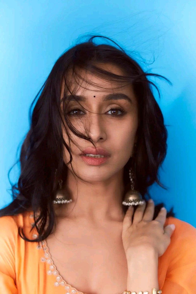 BeingRadhika8's tweet photo. the Irreplaceable queen :) https://t.co/MITj5hTFZw