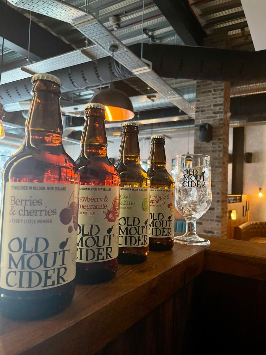 we’ve got plenty of ciders to keep you refreshed !

#costellosbarts #dunhammasseybrewingcompany #lymmbrewingcompany #cider #oldmout #fruitcider