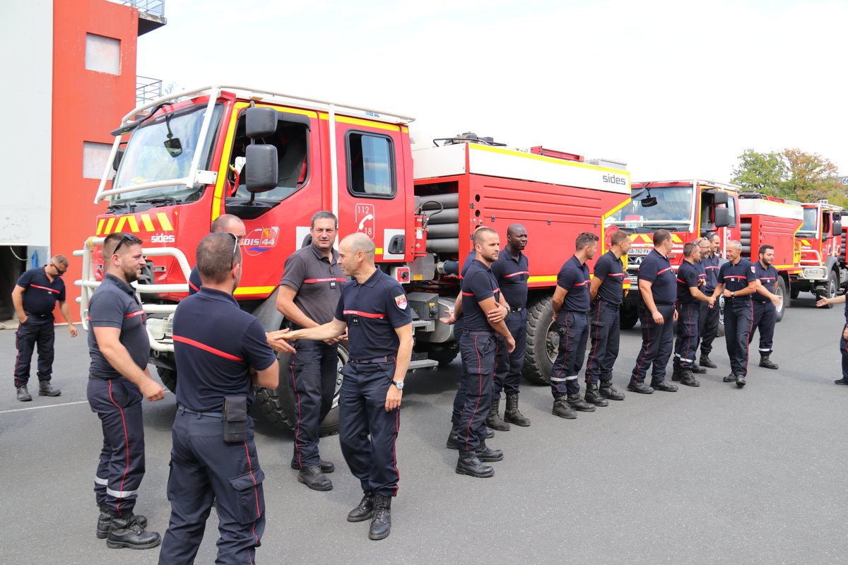 SDIS44's tweet image. #Feudeforêt |🔥🌲‍ Hier, les derniers #pompiers de #LoireAtlantique partis en renfort dans le sud-ouest sont revenus dans le département. 
➡️Depuis le 13 juillet, ils se sont relayés sans relâche sur le front les feux de forêts qui sévissent dans la  région Nouvelle-Aquitaine.