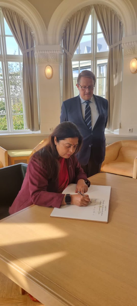 Meenakashi Lekhi on Twitter "Pleased to meet Mr. Birgir Ármannsson, Speaker of the Icelandic