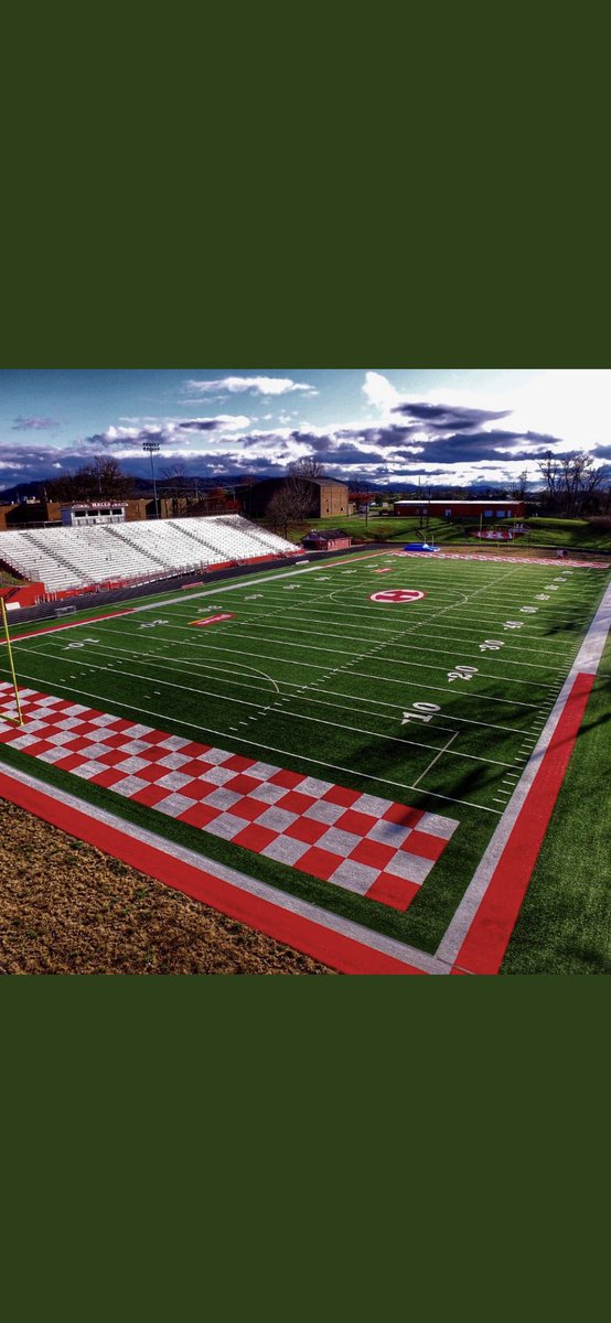 Gary_Cooper22's tweet photo. Welcome to the Dink, where opponents dreams come to die. 

The @CoachHughes56 era begins tonight. https://t.co/vJ5J56dnfg