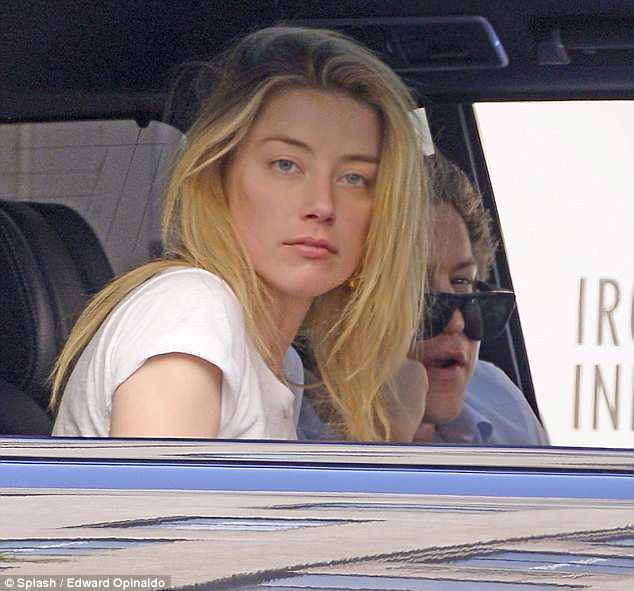 Inpxil's tweet photo. @ykkswb Looks like Amber Heard 🤣 https://t.co/E7KGgNyF9b