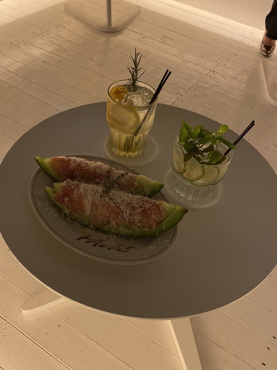 kxjnlxx's tweet photo. じゅにるが居なくて全然浮上してなかった………たまにカフェ投稿しようかな🫶🏼 https://t.co/7UeCl4ZiZt