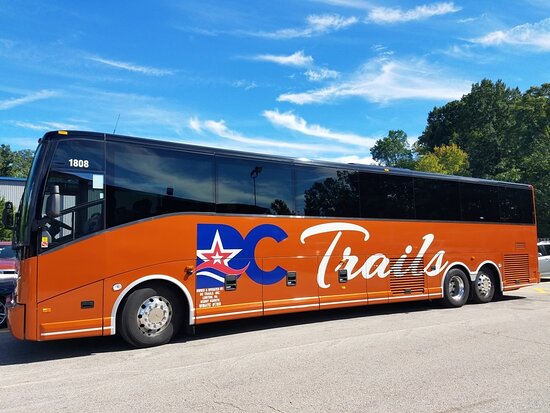 BallCoach34's tweet photo. Our team is packing up the bus a little after 10:00am. BI Football is riding with DC Trails...the destination Kellam High School, VA Beach. It's a great day to be a Cardinal. BIBI๐ฅ๐ฅ๐๐๐ฏ #FLYWITHBI๐ช๐ https://t.co/FkkEF2Qf8J