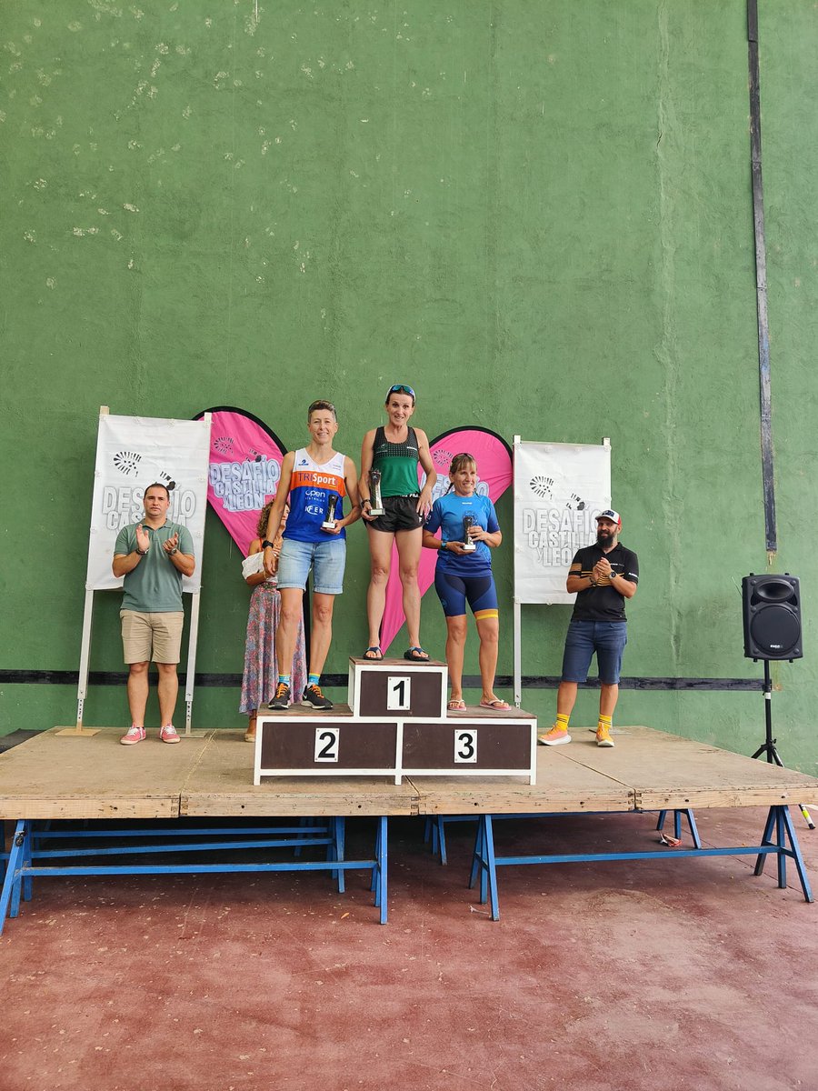 TRISportGetafe's tweet photo. Ni en vacaciones paramos de cosechar triunfos ☺️. Triatlón de Valladolid y @Olganodrafting y @agarciahdealba se plantaron allí con la fresca a disfrutar de un día tranquilo pero para Olga no hay días tranquilos, 2° cat. Álvaro tuvo que retirarse con molestias. Enhorabuena chicos https://t.co/tErRuH0bp9