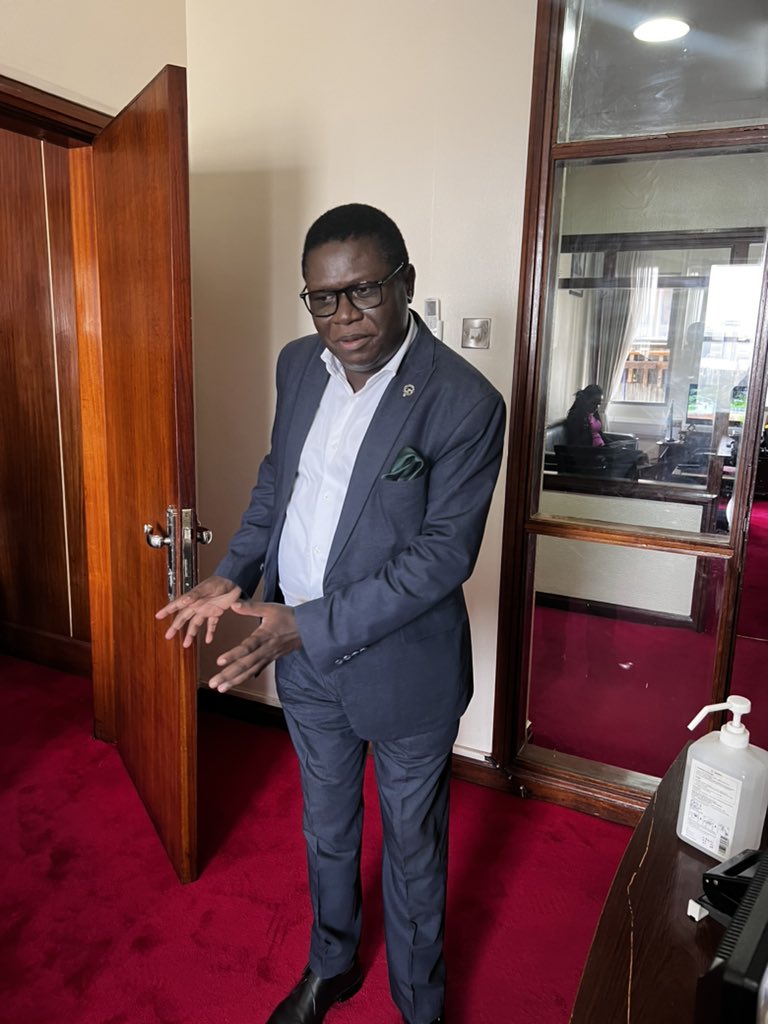 MathiasMpuuga's tweet photo. The newly appointed Justice &amp; Constitutional Affairs Minister @norbertmao paid a courtesy call on me this afternoon. We discussed a range of issues relating to the administration of justice in the country. #AccountabilityAndService https://t.co/lSf5IBzsBN
