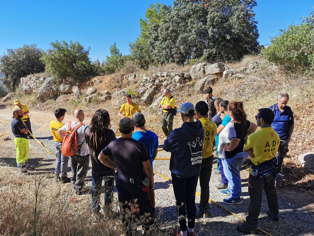 ADF 089 La Morera De Montsant (@adflamorera089) on Twitter photo Avui jornada de formació carnet verd i pràctiques conjuntes amb les ADF'S de la zona i els companys del GEPIF.
<a href="/sfadfcat/">SFADF</a> <a href="/Adf144Espluga/">ADF 144 l'Espluga</a> <a href="/AdfCamp/">ADF Les Borges del Camp 235</a> <a href="/Adf_031/">ADF Muntanyes de Prades</a> Avui jornada de formació carnet verd i pràctiques conjuntes amb les ADF'S de la zona i els companys del GEPIF.
<a href="/sfadfcat/">SFADF</a> <a href="/Adf144Espluga/">ADF 144 l'Espluga</a> <a href="/AdfCamp/">ADF Les Borges del Camp 235</a> <a href="/Adf_031/">ADF Muntanyes de Prades</a>