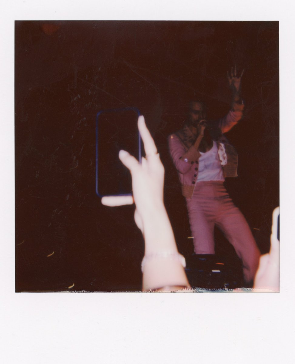 nicole 🛰️ tweet media