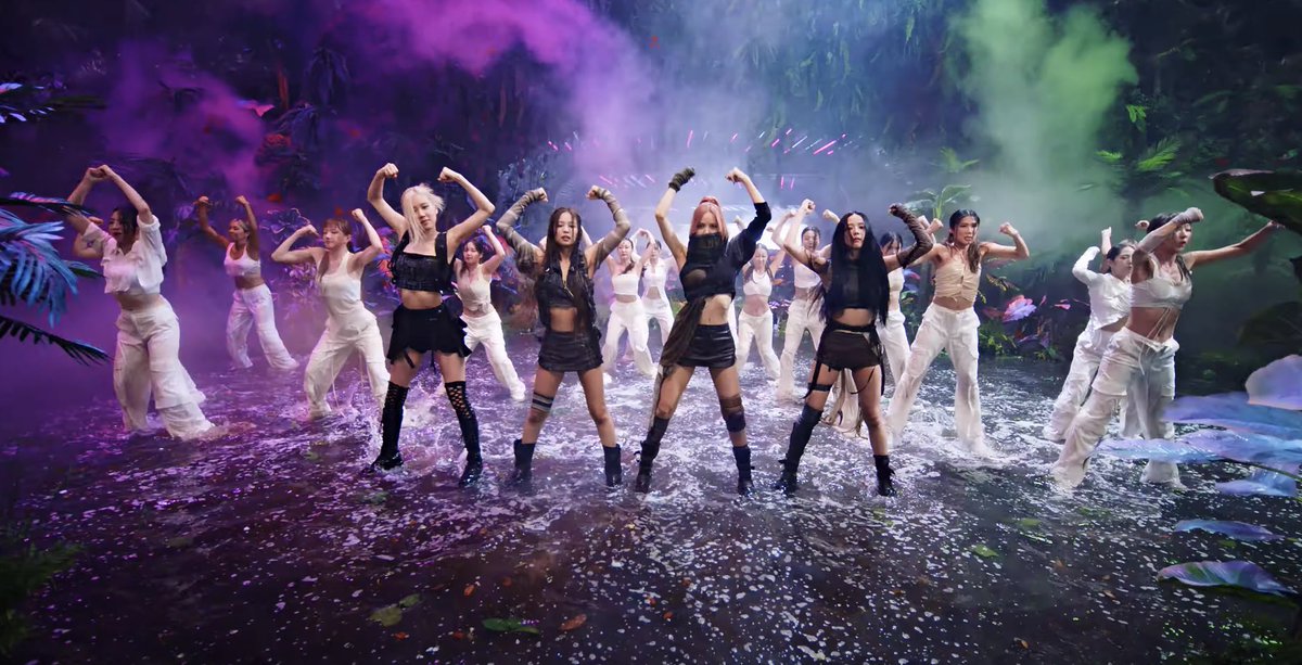 MTV's tweet photo. Gonna commit this #PinkVenom music video choreo to memory while we count down the days until they hit the #VMAs stage!!!! 

Party with @BLACKPINK at the 2022 @vmas — Sunday, August 28 at 8p on MTV 🖤 💕 https://t.co/CX0aOPi04C